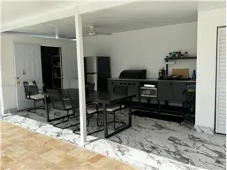 Propiedad de alquiler con 3 dormitorios y 2 baños en Miami