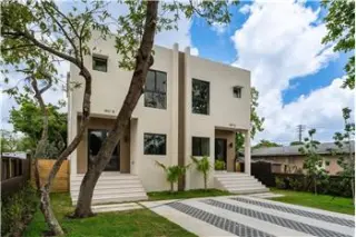 Propiedad de alquiler con 3 dormitorios y 3.5 baños en Miami