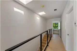Propiedad de alquiler con 3 dormitorios y 3.5 baños en Miami