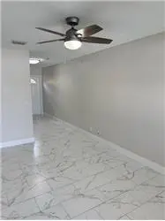 Propiedad de alquiler con 2 dormitorios y 1 baño en LAKE WORTH BEACH