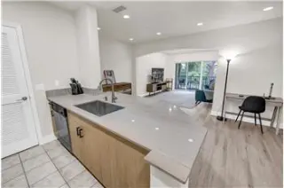 Propiedad de alquiler con 2 dormitorios y 2 baños en Boynton Beach