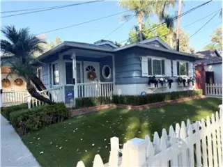 Propiedad de alquiler con 2 dormitorios y 2 baños en Woodland Hills