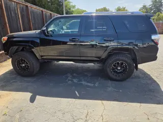 Toyota 4Runner 2016 4x4 SR5 4dr SUV