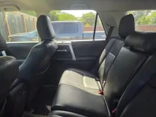 Toyota 4Runner 2016 4x4 SR5 4dr SUV