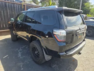 Toyota 4Runner 2016 4x4 SR5 4dr SUV