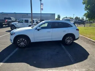 Mercedes-Benz GLC 2024 GLC 300 4dr SUV