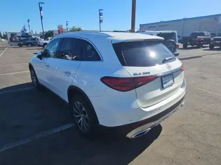 Mercedes-Benz GLC 2024 GLC 300 4dr SUV