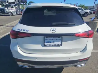 Mercedes-Benz GLC 2024 GLC 300 4dr SUV