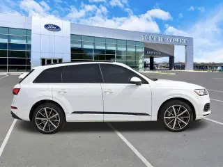 Audi Q7 2022 AWD quattro Premium Plus 55 TFSI 4dr SUV
