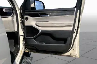 Jeep Wagoneer 2022 4x4 Series III Carbide 4dr SUV