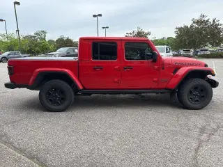 Jeep Gladiator 2021 4x4 Mojave 4dr Crew Cab 5.0 ft. SB