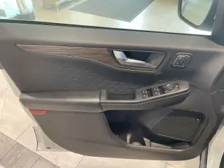 Ford Escape Hybrid 2020 AWD Titanium 4dr SUV