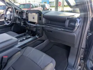 Ford F-150 2025 4x2 STX 4dr SuperCrew 5.5 ft. SB
