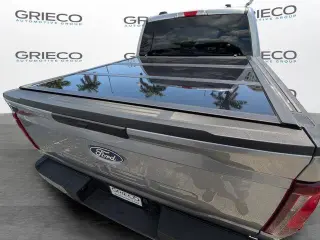 Ford F-150 2025 4x2 STX 4dr SuperCrew 5.5 ft. SB