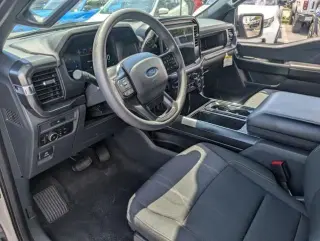 Ford F-150 2025 4x2 STX 4dr SuperCrew 5.5 ft. SB