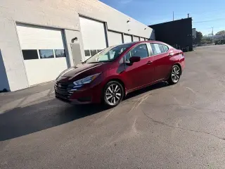 Nissan Versa 2025 SV Sedán de 4 puertas