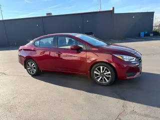 Nissan Versa 2025 SV Sedán de 4 puertas
