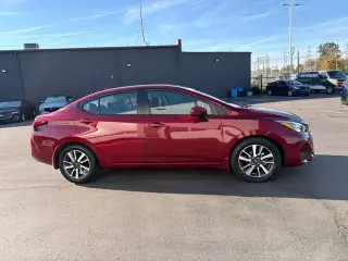 Nissan Versa 2025 SV Sedán de 4 puertas