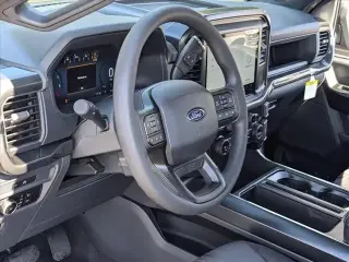 Ford F-150 2025 4x2 STX 4dr SuperCrew 5.5 ft. SB