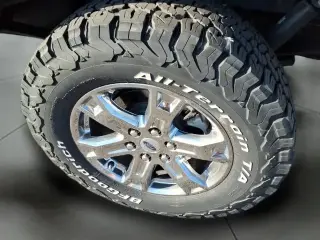 Ford F-150 2023 4x4 XLT 4dr SuperCrew 5.5 ft. SB