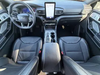 Ford Explorer 2023 AWD ST 4dr SUV