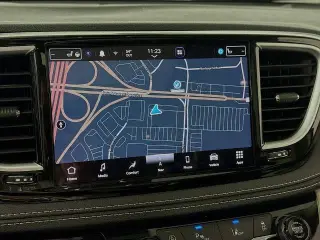 Chrysler Pacifica 2023 Limited 4dr Mini-Van