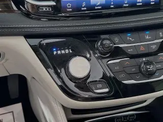 Chrysler Pacifica 2023 Limited 4dr Mini-Van