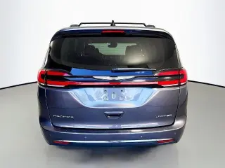 Chrysler Pacifica 2023 Limited 4dr Mini-Van
