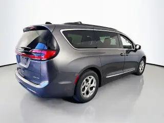 Chrysler Pacifica 2023 Limited 4dr Mini-Van