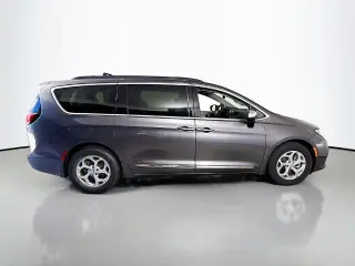 Chrysler Pacifica 2023 Limited 4dr Mini-Van