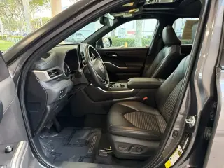 Toyota Highlander 2024 AWD Platinum SUV de 4 puertas