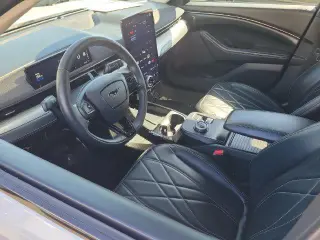 Ford Mustang Mach-E 2023 Select 4dr SUV