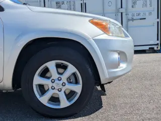 Toyota RAV4 2011 4x4 Limited 4dr SUV V6