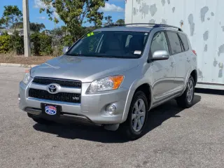 Toyota RAV4 2011 4x4 Limited 4dr SUV V6