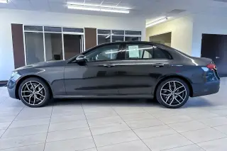 Mercedes-Benz Clase E 2022 tracción total E 450 4MATIC 4dr Sedán
