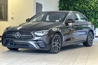 Mercedes-Benz Clase E 2022 tracción total E 450 4MATIC 4dr Sedán