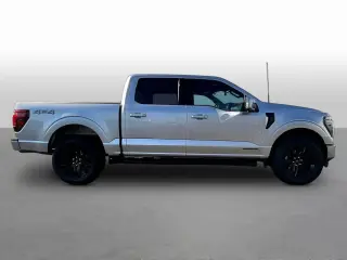 Ford F-150 2024 4x4 Lariat 4dr SuperCrew 5.5 ft. SB