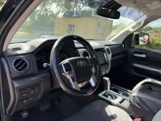 Toyota Tundra 2021 4x2 SR5 4dr Double Cab Pickup SB