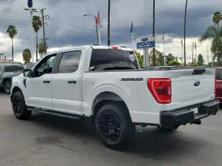 Ford F-150 2023 4x4 XL 4dr SuperCrew 5.5 ft. SB