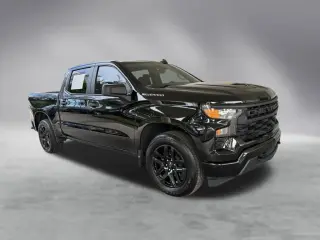 Chevrolet Silverado 1500 2023 4x2 Custom 4dr Crew Cab 5.8 ft. SB