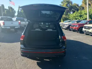 Volkswagen Tiguan 2024 SE R-Line Black 4dr SUV