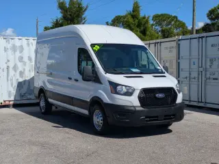 Ford Transit 2023 4WD 250 3 puertas LWB Tetra Alto Furgón de carga