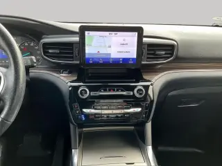 Ford Explorer 2022 con tracción en las cuatro ruedas limitada 4dr SUV
