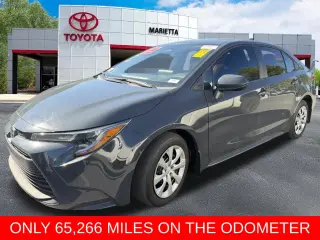 Toyota Corolla 2025 LE sedán 4 puertas