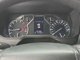 Toyota Tundra 2023 4x4 Limitado 4dr Cabina CrewMax Pickup SB