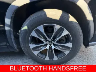 Toyota Highlander Hybrid 2021 XLE 4dr SUV