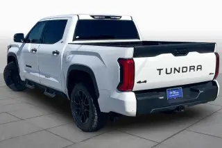Toyota Tundra 2023 4x4 SR5 4dr CrewMax Cab Pickup SB