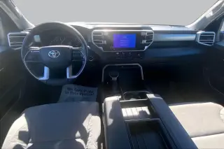 Toyota Tundra 2023 4x4 SR5 4dr CrewMax Cab Pickup SB