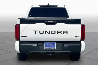 Toyota Tundra 2023 4x4 SR5 4dr CrewMax Cab Pickup SB