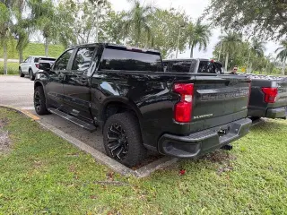 Chevrolet Silverado 1500 2023 4x2 Custom 4dr Crew Cab 5.8 ft. SB